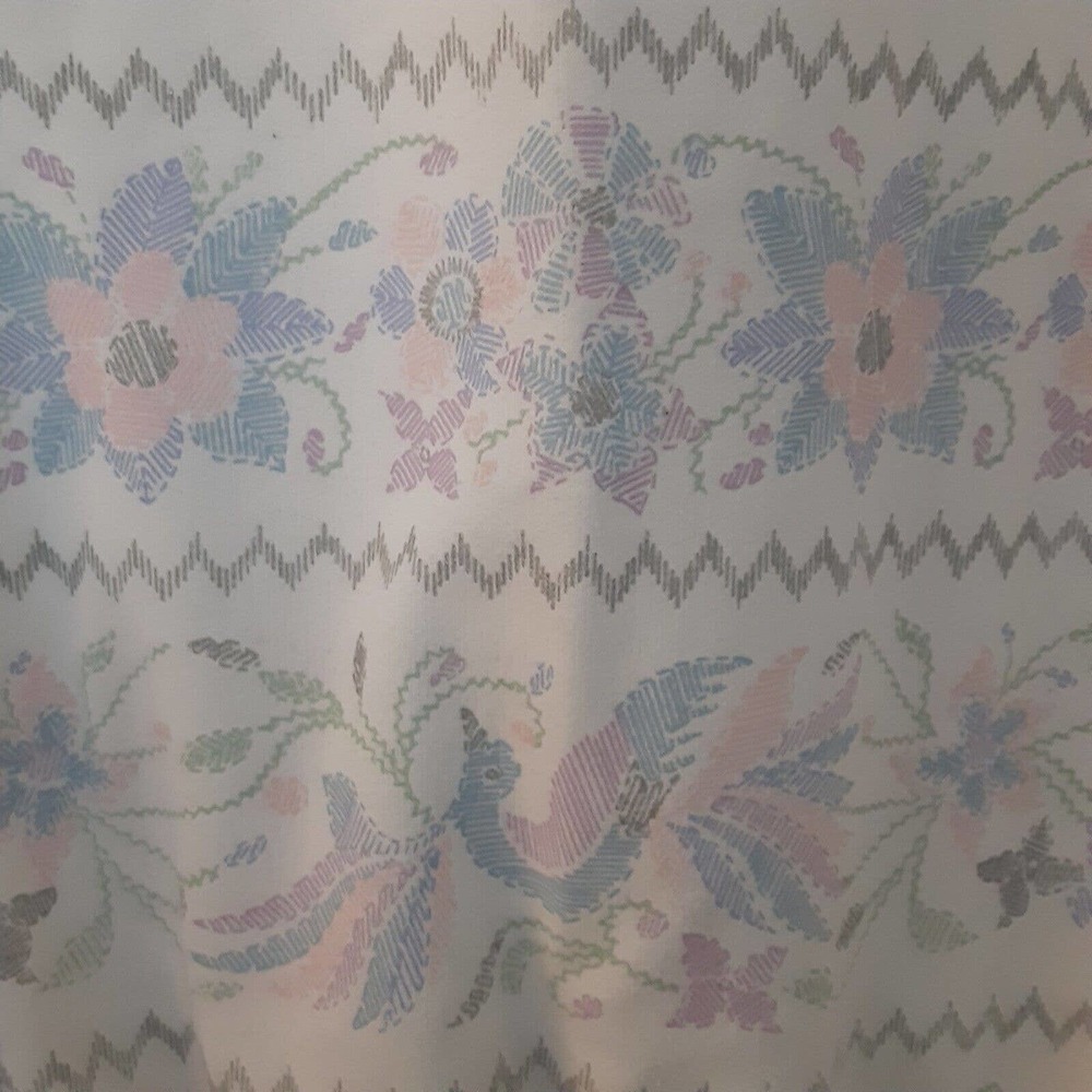 Vintage Blast Needlepoint Pattern Sweatshirt Past… - image 6